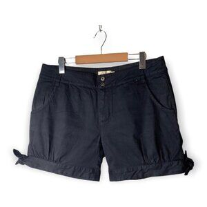 Elegant Black Women's Cargo Shorts